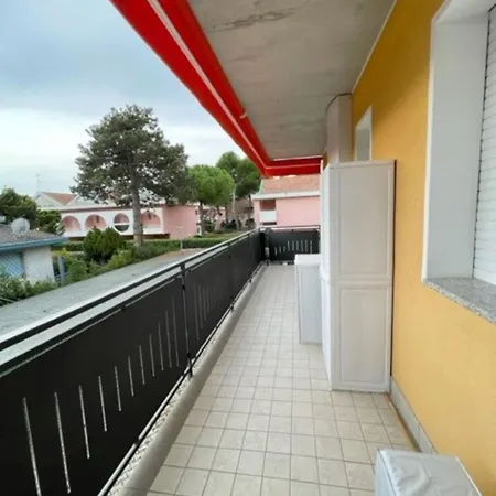 Well Equipped In Bibione-beahost * بيبيوني