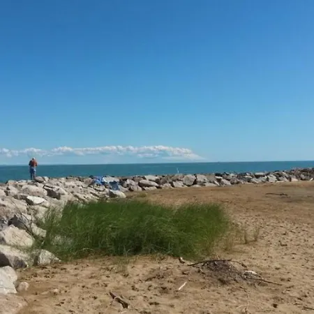 Well Equipped In Bibione-beahost بيبيوني