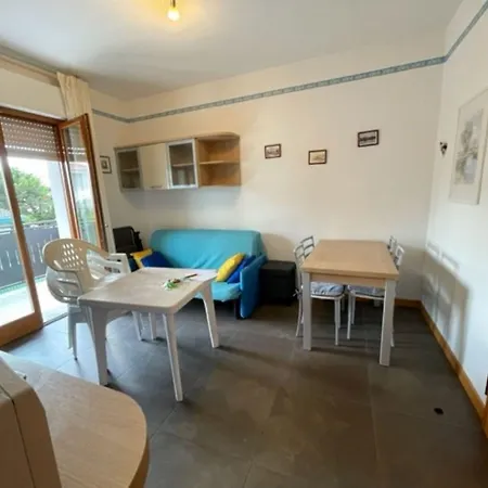 Well Equipped In Bibione-beahost شقة
